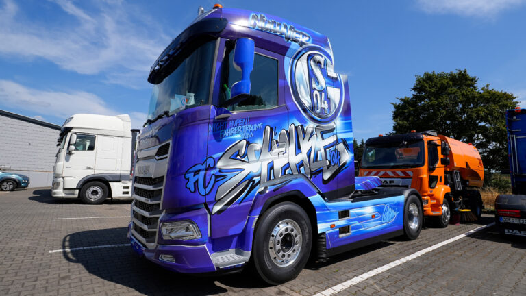 Schalke-Truck-2.jpg